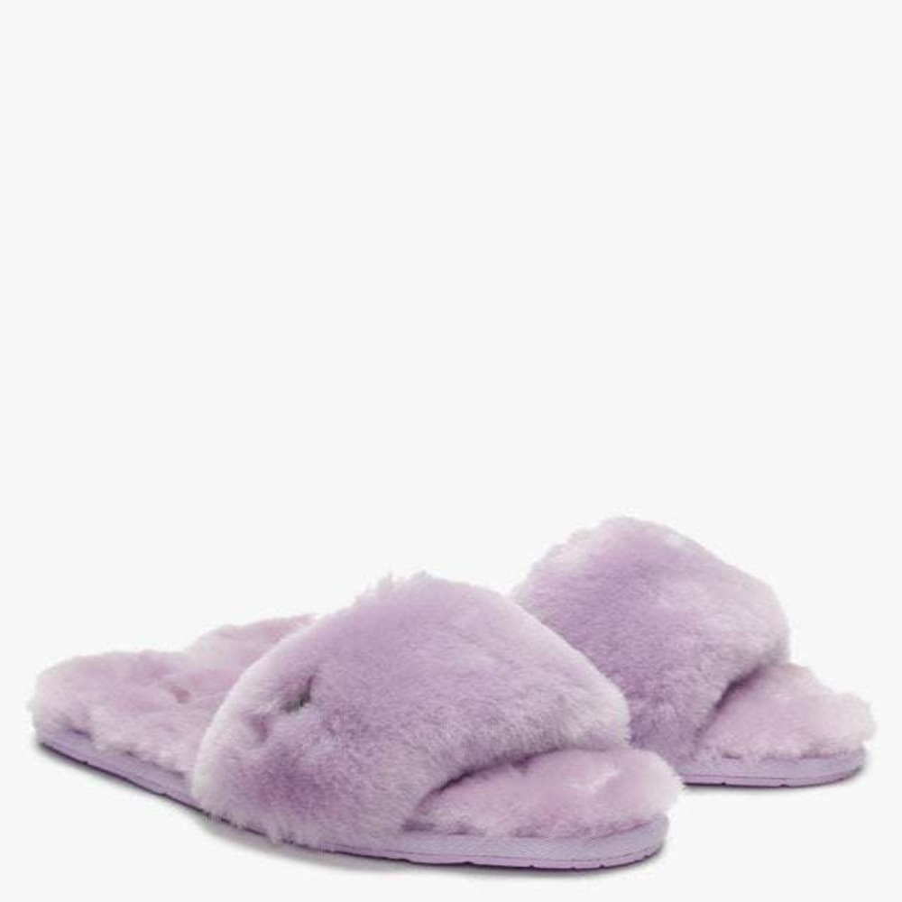 UGG FLUFF SLIDE WOMENS SIZE 6